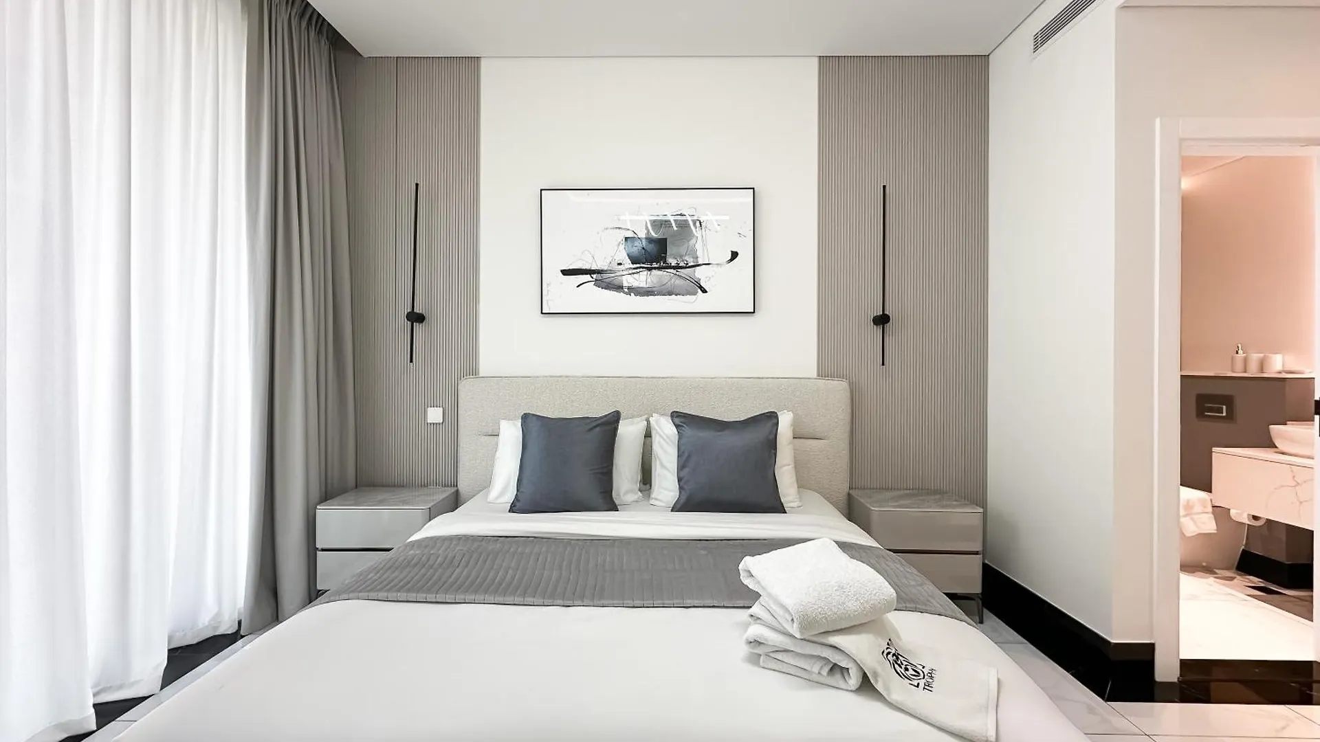 Trophy-Lux 1Br Jacuzzi Suite Busbay W Big Balcony Дубай